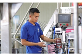 工廠(chǎng)車(chē)間